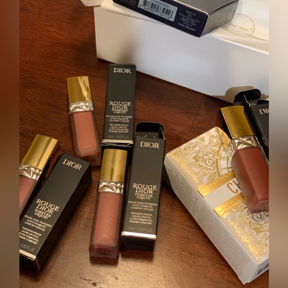 Brand new rare and collectible Dior satin shimmery lip gloss in box - Picture 5 of 5